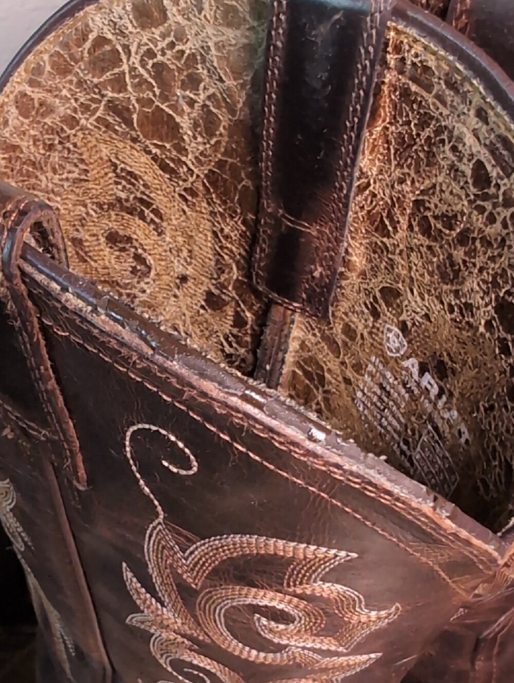Ariat Women's Heritage X toe Western Leather Cowgirl Boots - Picture 12 of 14